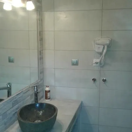 Apartment Menelaos *
