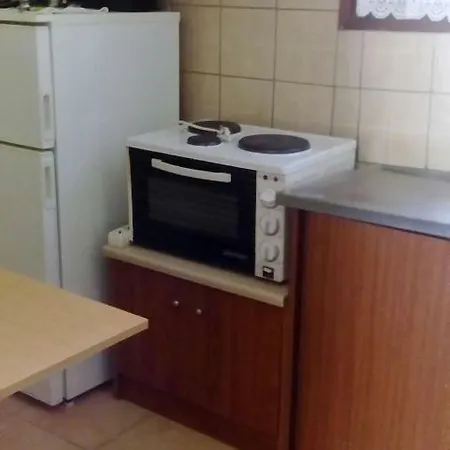 Apartment Menelaos Lefokastro
