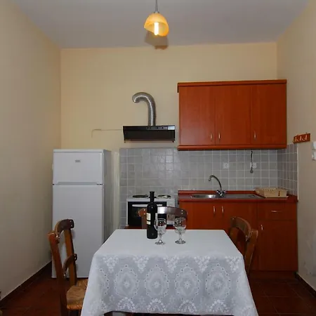 Menelaos Lefokastro