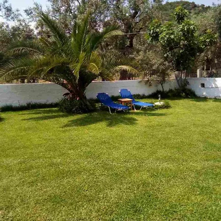 Menelaos Apartment