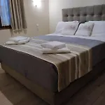 墨涅拉俄斯公寓 * 莱福卡斯特龙