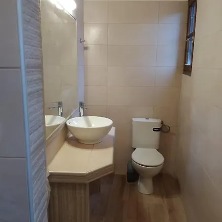 Menelaos Apartament Lefokastro