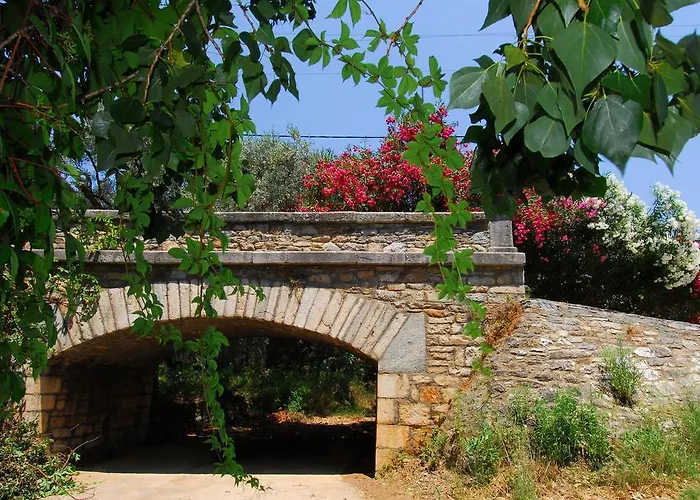 Menelaos Apartamento *